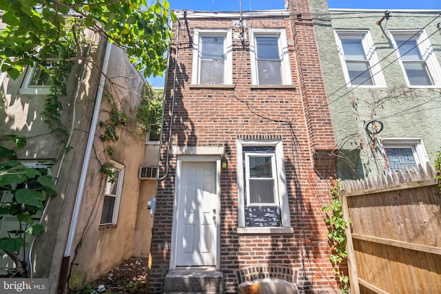 1439 S 28th St, Philadelphia, PA 19146 - townhome / multi-family property with brick siding