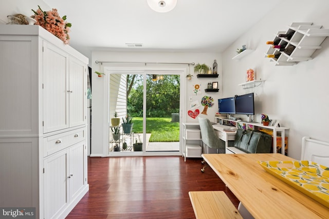 12 Daisy Ln, Mount Laurel, NJ 08054