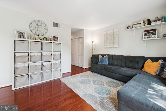 12 Daisy Ln, Mount Laurel, NJ 08054