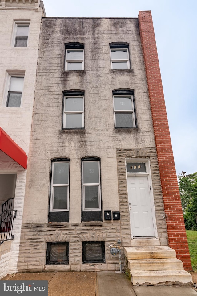 811 N Mount St, Baltimore, MD 21217