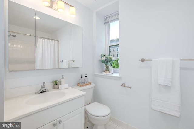 1308 Clifton St NW Unit 118, Washington, DC 20009 - full bathroom featuring vanity and curtained shower