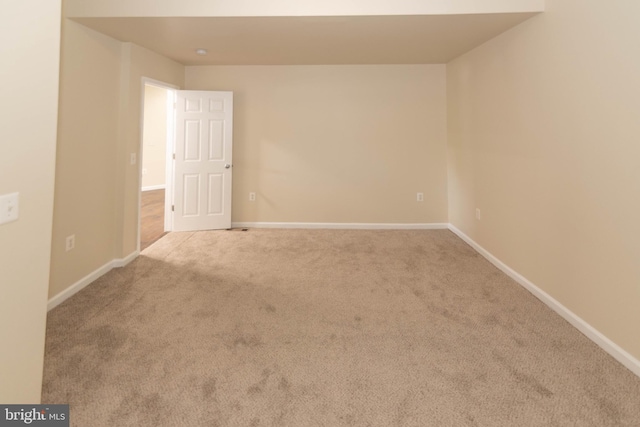 3923 Fairview Ave, Baltimore, MD 21216 - carpeted empty room featuring baseboards