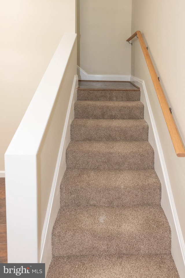 3923 Fairview Ave, Baltimore, MD 21216 - view of staircase