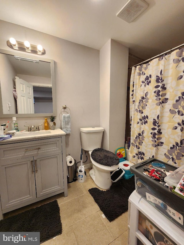 7034 N Broad St, Philadelphia, PA 19126 - full bathroom with vanity and tile patterned flooring