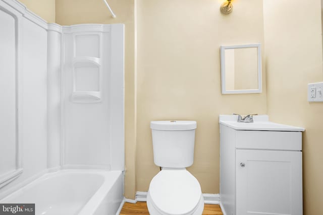 409 N Franklin St, Wilmington, DE 19805 - full bathroom with vanity, shower / bath combination, and wood finished floors