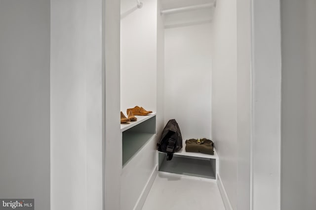 1406 Lemmon St, Baltimore, MD 21223 - view of spacious closet