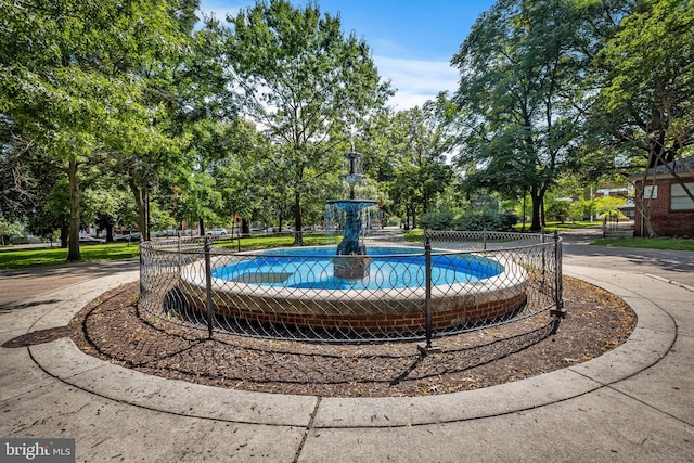 1406 Lemmon St, Baltimore, MD 21223 - view of community featuring view of wooded area