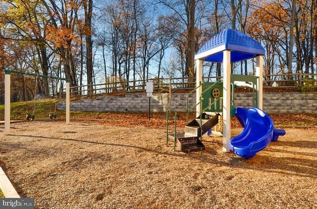 12150 Grey Squirrel St, Clarksburg, MD 20871 - view of community playground