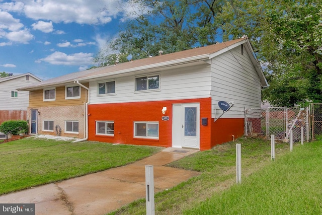 809 Booker Pl, Capitol Heights, MD 20743 - view of front facade featuring brick siding