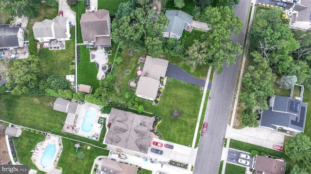 32 Lakeshore Dr, Hammonton, NJ 08037 - aerial view of property and surrounding area featuring a pool area and nearby suburban area