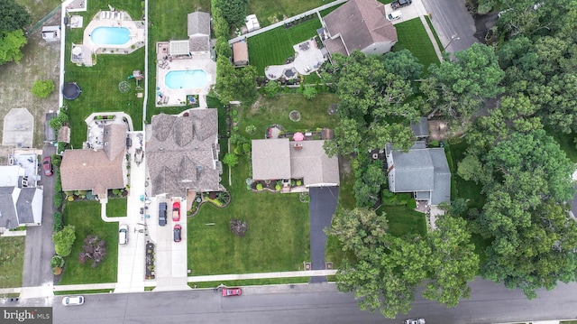 32 Lakeshore Dr, Hammonton, NJ 08037 - aerial view of property's location with a pool