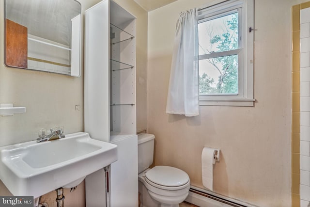 1531 Aiden Dr, Woodbridge, VA 22191 - bathroom featuring toilet and baseboard heating
