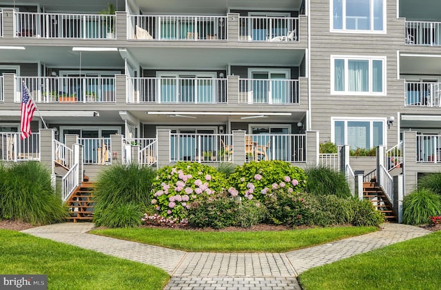 427 14th St Unit 10203, Ocean City, MD 21842 - view of building exterior with stairs