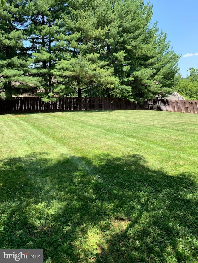 70 Hargrave Ln, Media, PA 19063 - view of yard