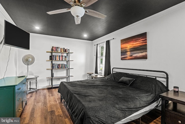 20 Woodvale Dr, Atco, NJ 08004 - bedroom featuring crown molding, wood finished floors, recessed lighting, and ceiling fan