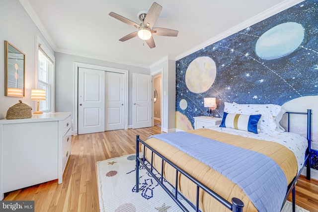 1930 Foxhall Rd, Mclean, VA 22101 - bedroom with light wood-style floors, ornamental molding, a closet, and a ceiling fan