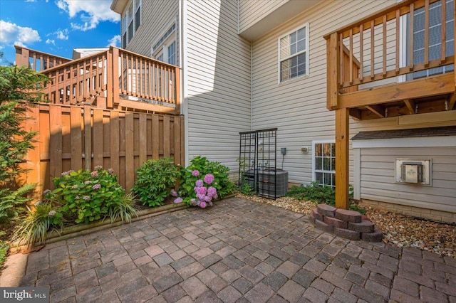 1806 Wheyfield Dr, Frederick, MD 21701 - view of patio / terrace