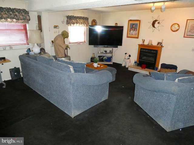 2 Pineview, Berlin, NJ 08009 - view of living room