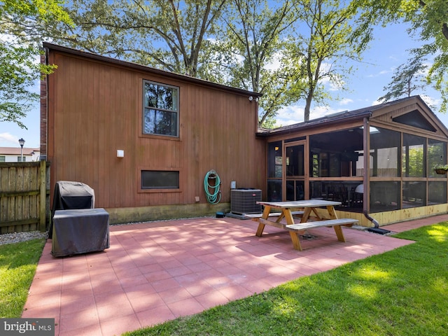 285 Laguna Cir, Severna Park, MD 21146 - back of house with a sunroom and a patio