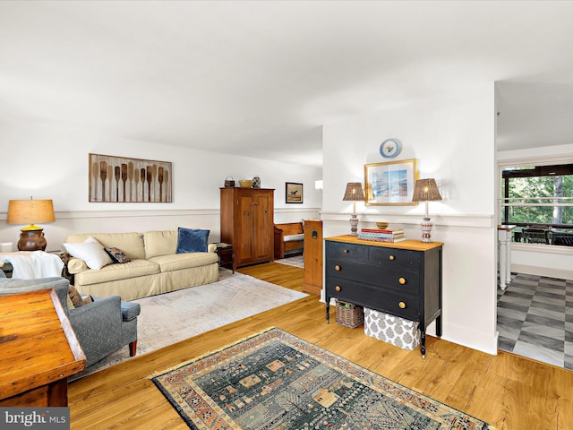 285 Laguna Cir, Severna Park, MD 21146 - living area featuring light wood finished floors