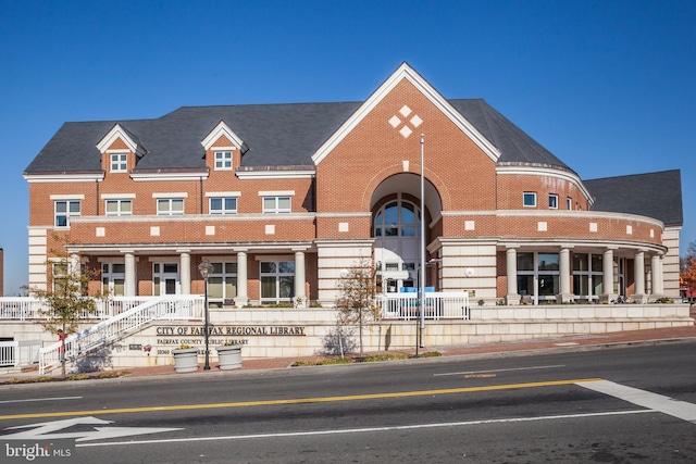 3221 Adams Ct, Fairfax, VA 22030 - view of property