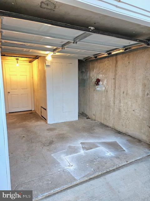 43 Briarcliffe Rd, Glenolden, PA 19036 - view of garage
