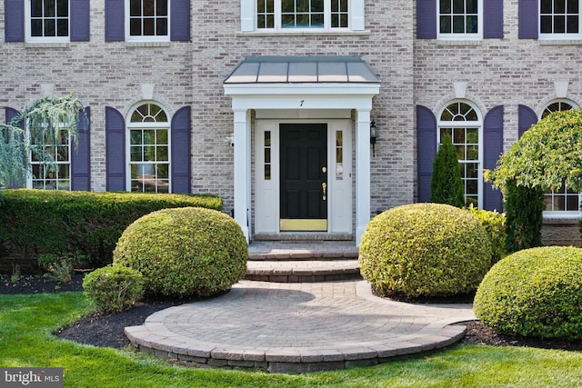 7 Shady Brook Ln, Cranbury, NJ 08512 - view of exterior entry with brick siding