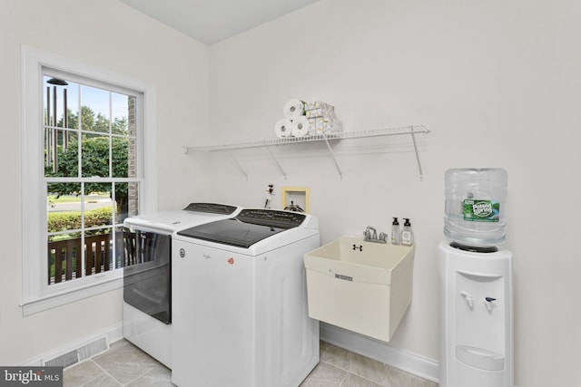 7 Shady Brook Ln, Cranbury, NJ 08512 - washroom featuring independent washer and dryer and baseboards