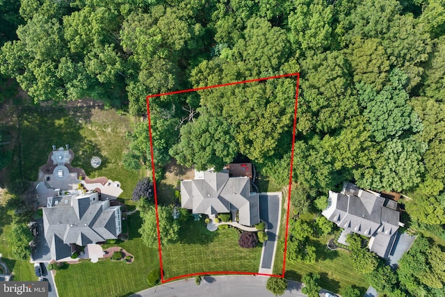 7 Shady Brook Ln, Cranbury, NJ 08512 - aerial view of property and surrounding area with property boundaries highlighted