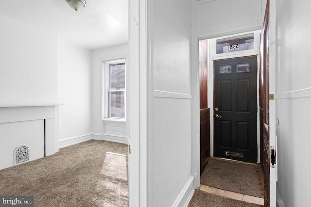 539 Fernon St, Philadelphia, PA 19148 - view of carpeted entryway