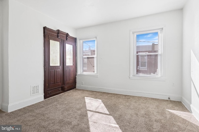 539 Fernon St, Philadelphia, PA 19148 - entrance foyer with carpet flooring