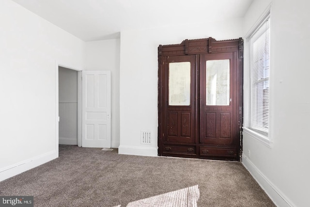 539 Fernon St, Philadelphia, PA 19148 - entryway featuring carpet flooring and baseboards