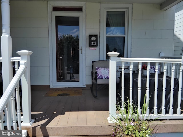 221 Princess St, Hanover, PA 17331 - doorway to property