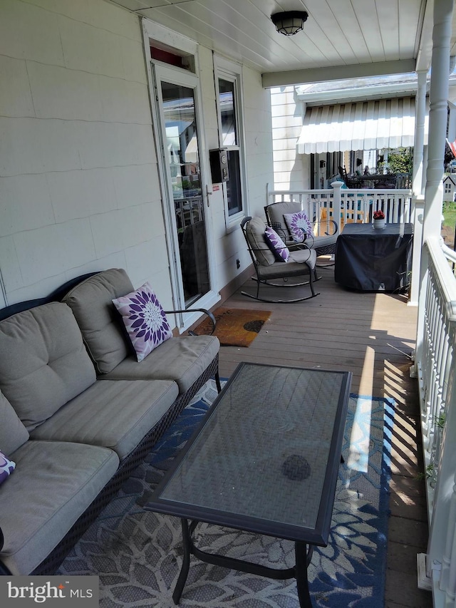 221 Princess St, Hanover, PA 17331 - deck with an outdoor living space
