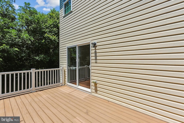 12814 Sutherby Ln, Germantown, MD 20874 - view of deck