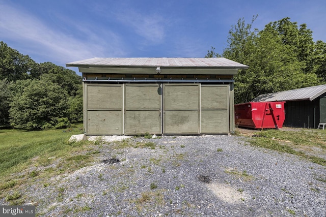 7901 Warfield Rd, Gaithersburg, MD 20882 - view of garage