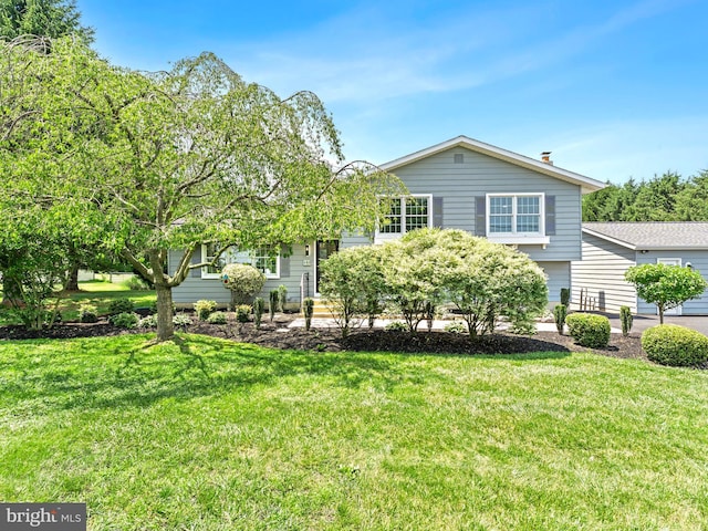 357 Avis Mill Rd, Pilesgrove, NJ 08098 - view of front of property featuring a front lawn