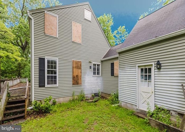 23 Nelson Ridge Rd, Princeton, NJ 08540 - rear view of property with a lawn