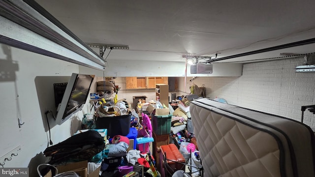 1055 View St, Hagerstown, MD 21742 - garage featuring a garage door opener