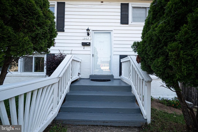 1262 Everett Ave, Woodbridge, VA 22191 - property entrance