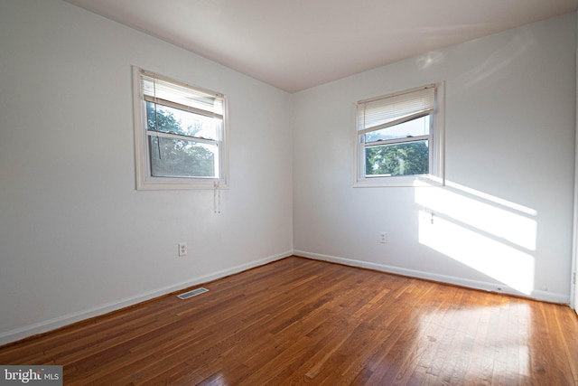 1262 Everett Ave, Woodbridge, VA 22191 - unfurnished room with hardwood / wood-style flooring and baseboards