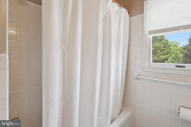 365 Dusty Miller Dr, Long Beach, NJ 08008 - full bath featuring shower / bathtub combination with curtain and tile walls