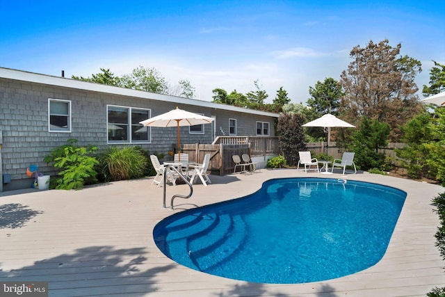 365 Dusty Miller Dr, Long Beach, NJ 08008 - view of pool with a deck