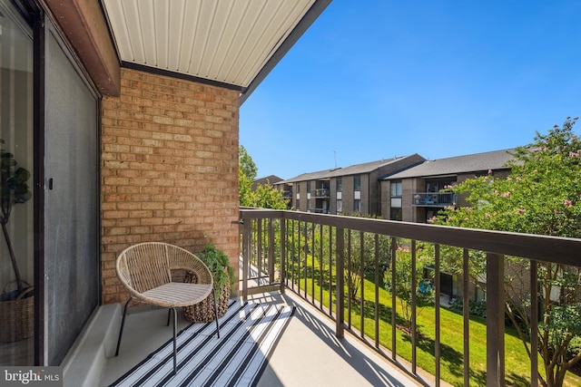 9733 Kings Crown Ct Unit 202, Fairfax, VA 22031 - balcony with a residential view