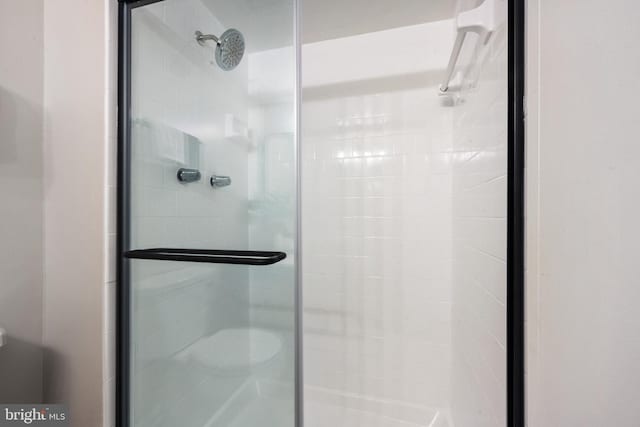 9733 Kings Crown Ct Unit 202, Fairfax, VA 22031 - full bathroom with a shower stall