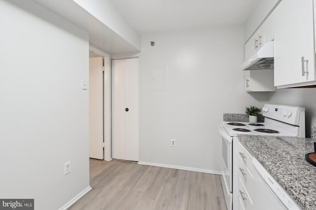 15115 Interlachen Dr Unit 3-415, Silver Spring, MD 20906 - kitchen featuring electric stove, under cabinet range hood, light wood-style floors, and white cabinets
