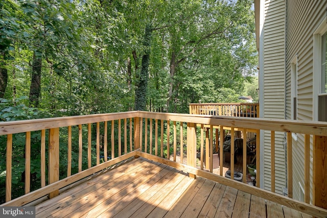 10110 Sassafras Woods Ct, Burke, VA 22015 - view of deck