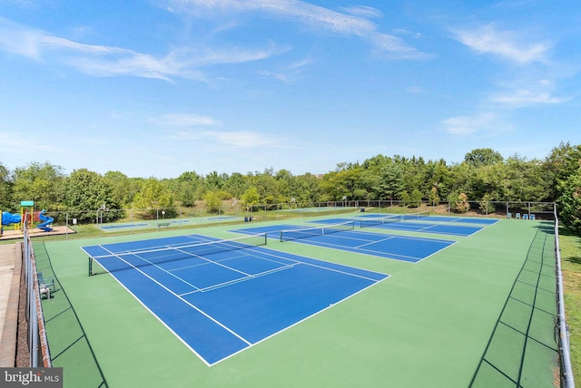 6900 Mary Caroline Cir Unit L, Alexandria, VA 22310 - view of tennis court featuring community basketball court