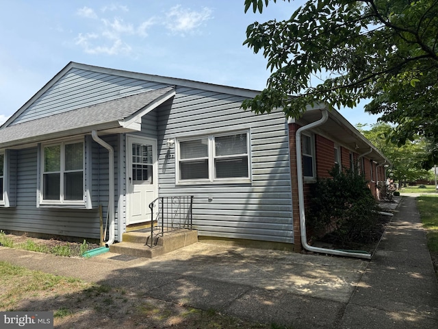 768D Hudson Pkwy, Manchester Twp, NJ 08759 - bungalow-style home with roof with shingles