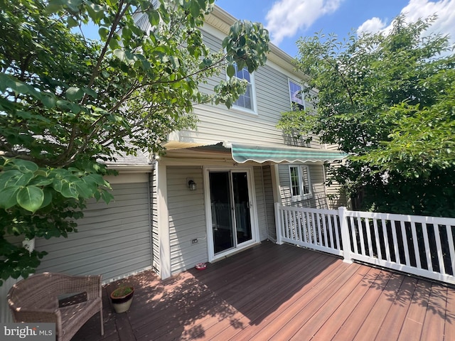 7506 Filbert Ter, Gaithersburg, MD 20879 - view of wooden terrace